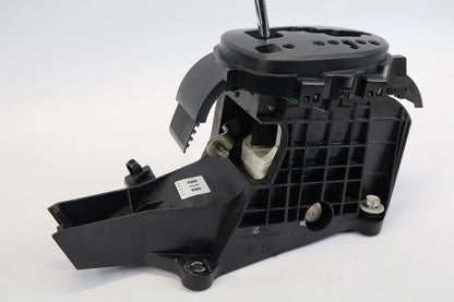 2006-2011 TOYOTA YARIS AUTO/T FLOOR SHIFTER SHIFT GEAR SELECTOR W/ KNOB ASSY OEM