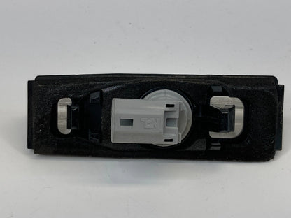 2004-2010 TOYOTA SIENNA REAR HATCH TAILGATE LICENSE PLATE LIGHT LAMP OEM