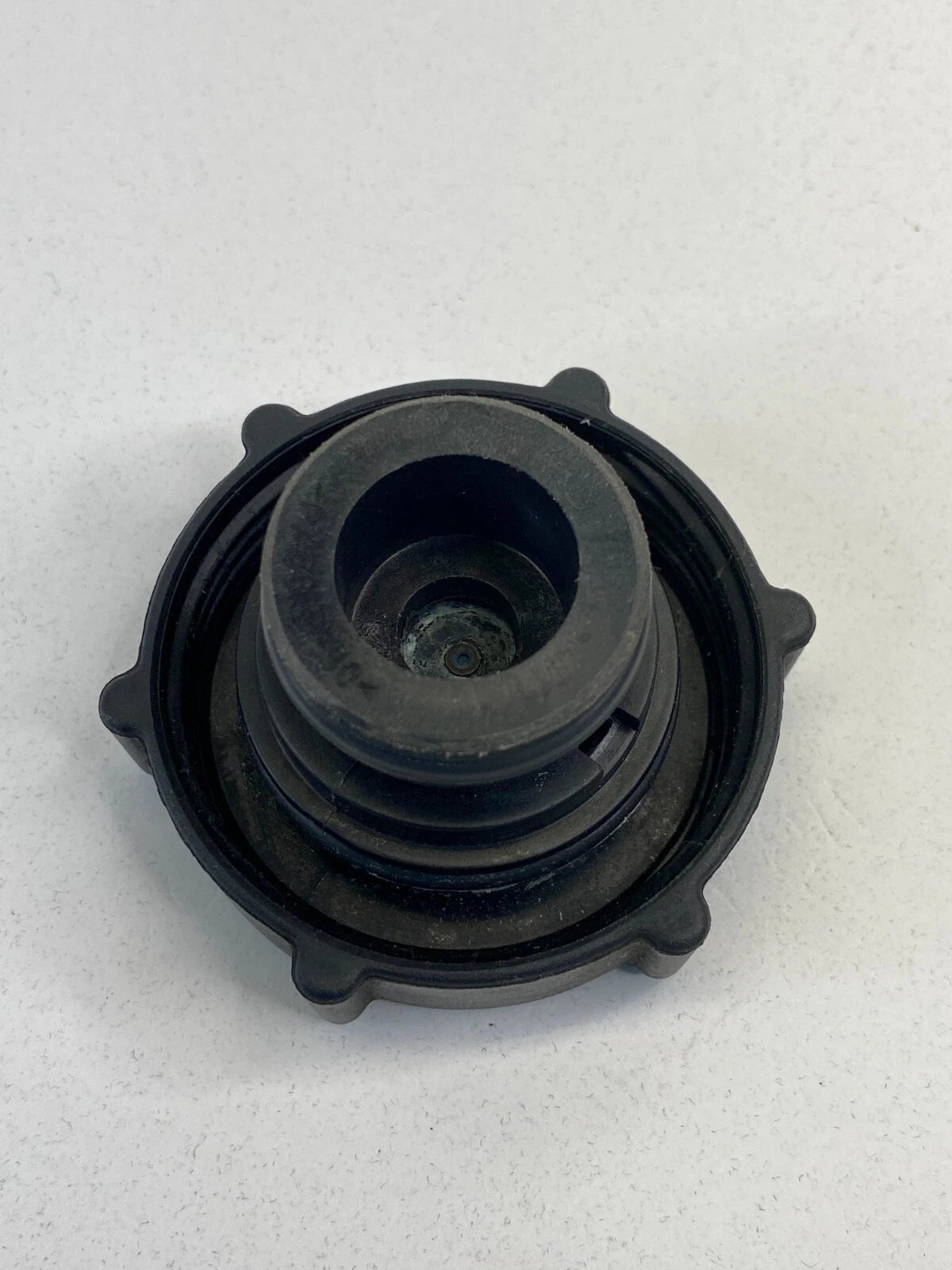08-11 MERCURY MARINER ENGINE COOLANT RESERVOIR CAP TANK LID COVER YL84-8100-AA