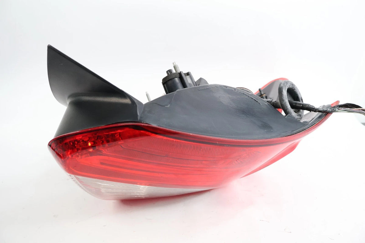 2012-2014 FORD FOCUS HATCHBACK REAR LEFT DRIVER SIDE TAILLIGHT TAIL LAMP ASSY