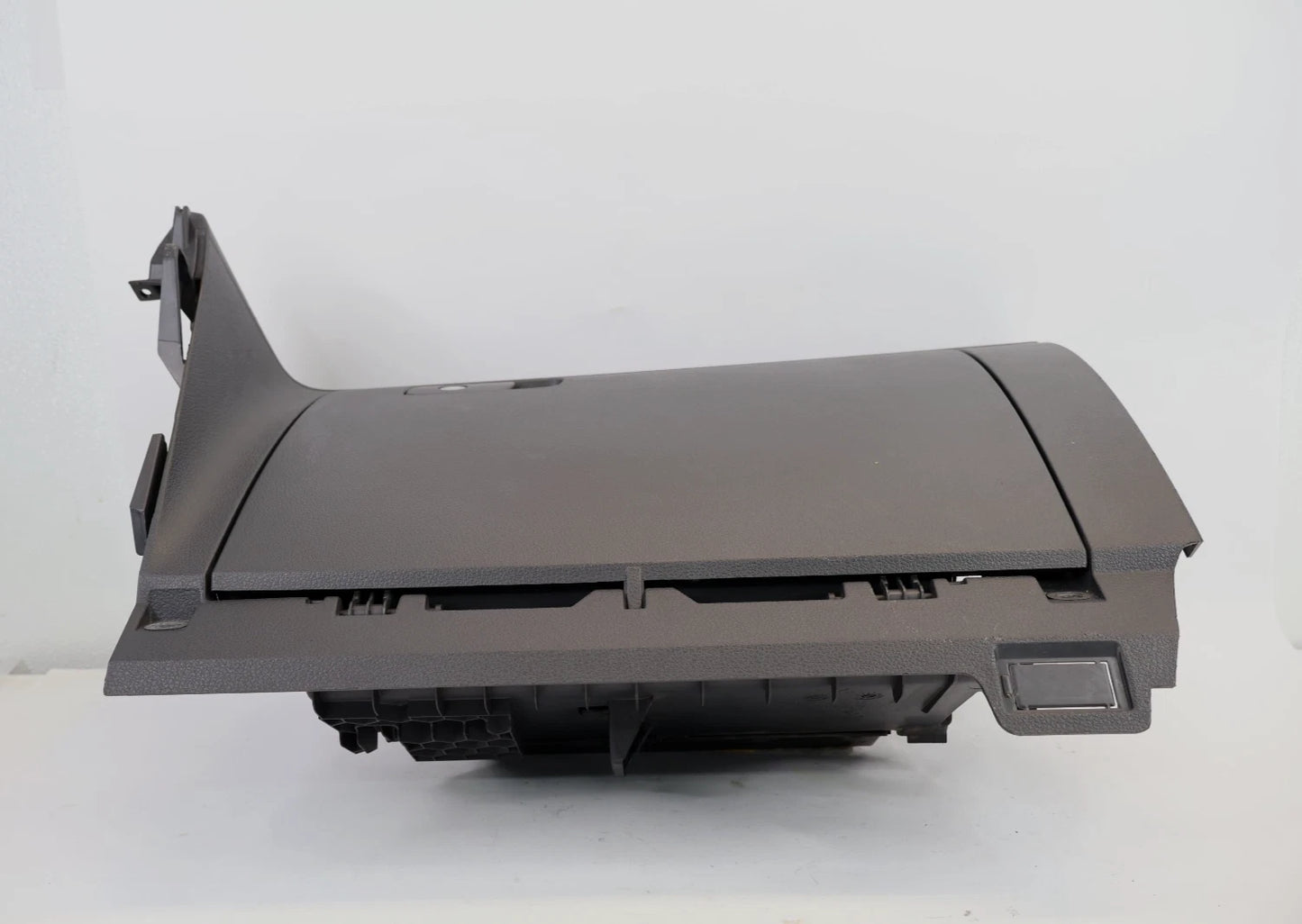 2012-2019 VOLKSWAGEN PASSAT DASH GLOVE BOX STORAGE COMPARTMENT 561857097 OEM