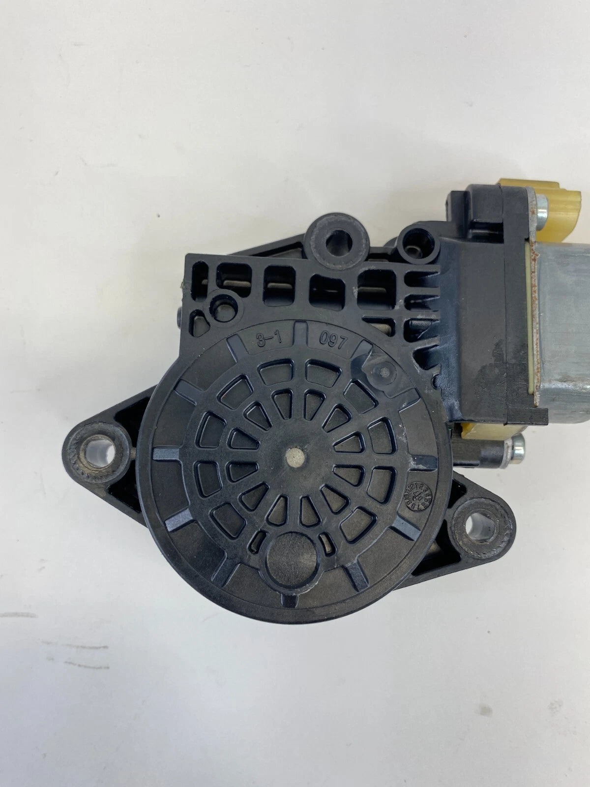 2005-2009 HYUNDAI TUCSON POWER DOOR WINDOW MOTOR FRONT LH OEM FACTORY 3180034192