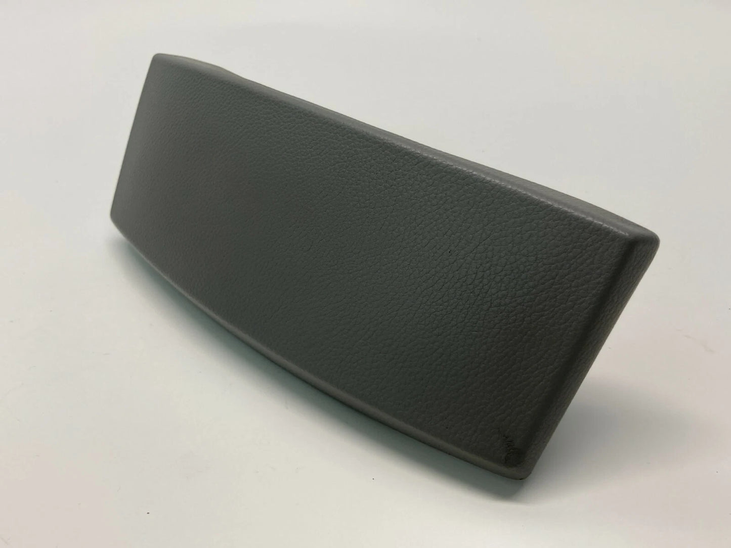 2004-2007 BMW 525I 530I CENTER CONSOLE ARMREST REAR CAP COVER TRIM 7132688 OEM