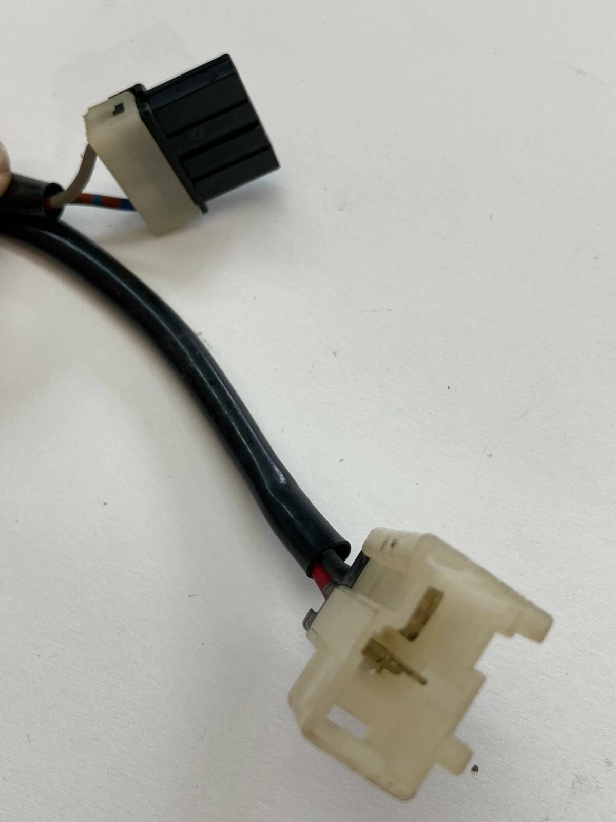 96-99 NISSAN PATHFINDER FRONT RIGHT PASSENGER SIDE POWER SEAT SWITCH ASSEMBLY