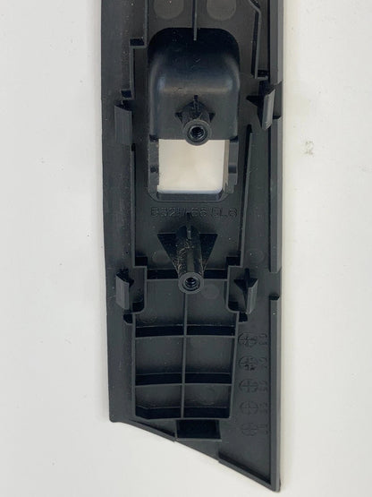 04-09 MAZDA 3 MAZDA3 SEDAN REAR LEFT DOOR WINDOW SWITCH BEZEL TRIM B32H-5581J