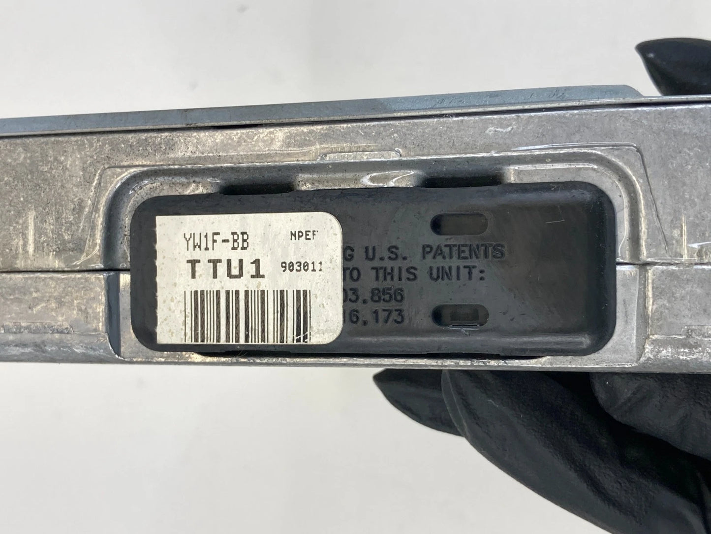 2000 LINCOLN TOWN CAR 4.6LV8 SOHC 16V ENGINE COMPUTER ECU ECM YW1F-12A650-BB OEM