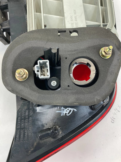 04-06 ACURA TL SEDAN REAR LEFT DRIVER SIDE TAILLIGHT LAMP ASSEMBLY 94930117 OEM