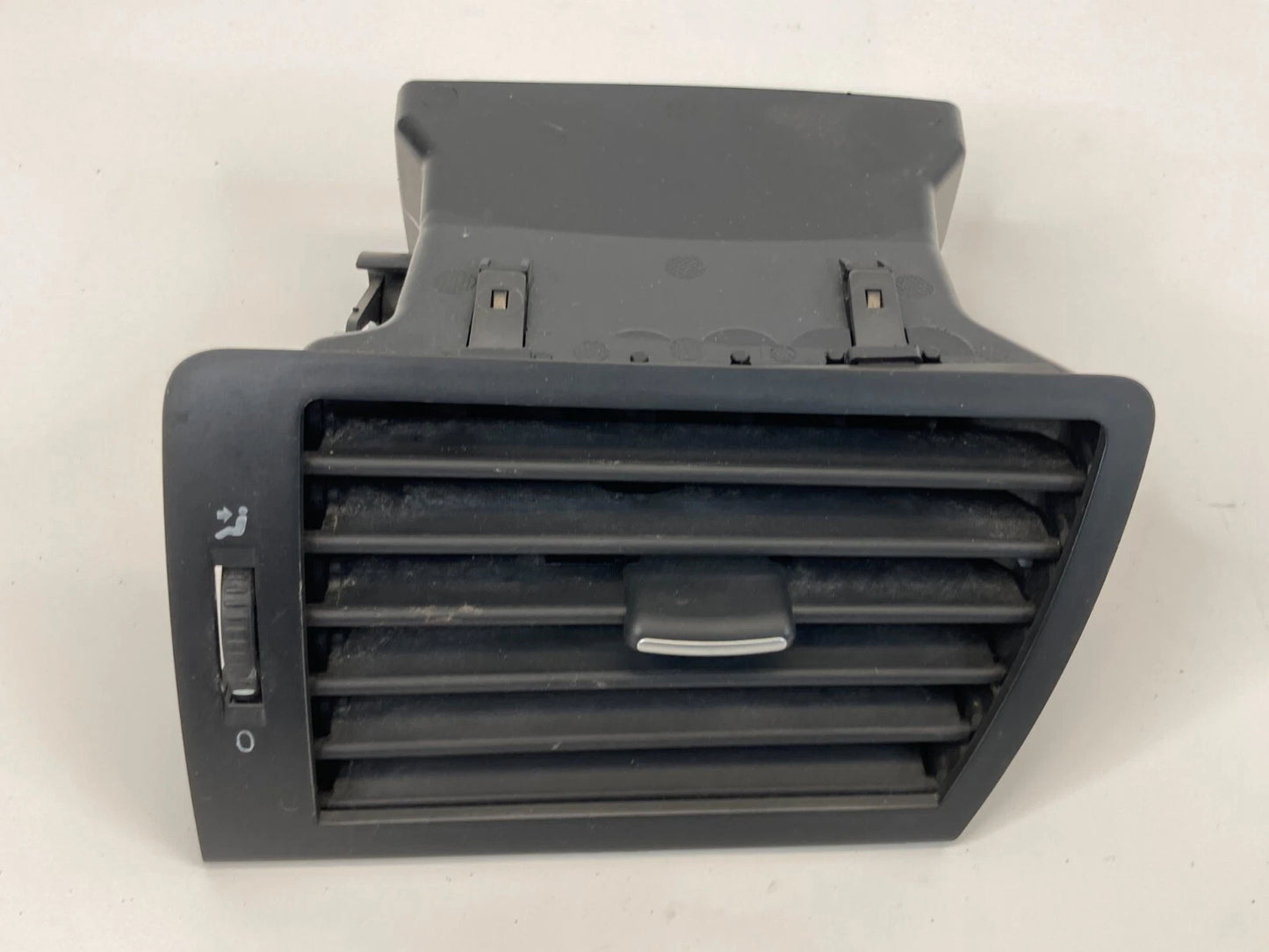 2009-2014 VOLKSWAGEN ROUTAN FRONT RIGHT SIDE DASH DASHBOARD A/C AIR VENT GRILLE