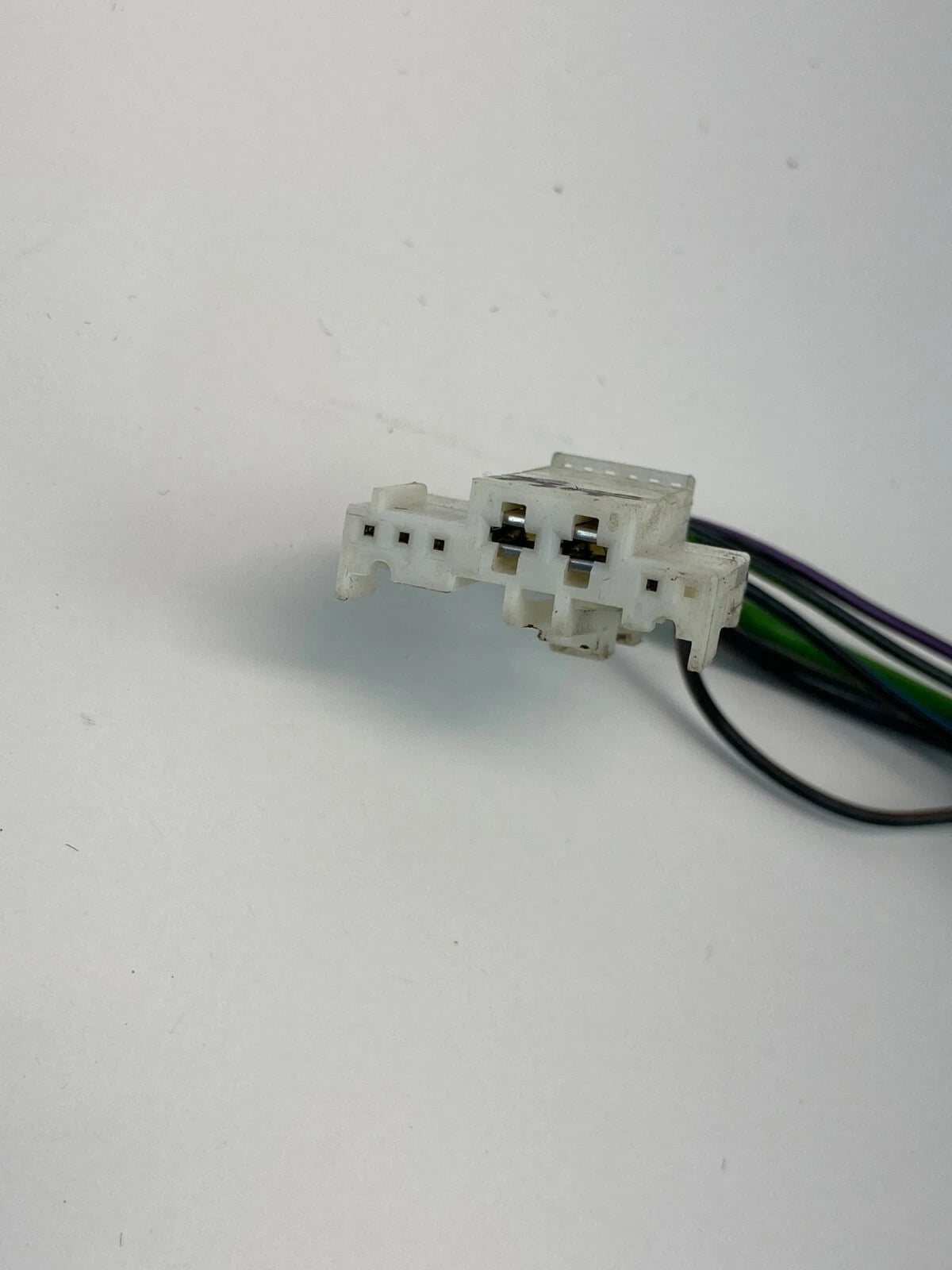 2006 MERCEDES-BENZ C 280 FRONT RIGHT SIDE DOOR PLUG SOCKET 6 PORT 6 PIN WIRING