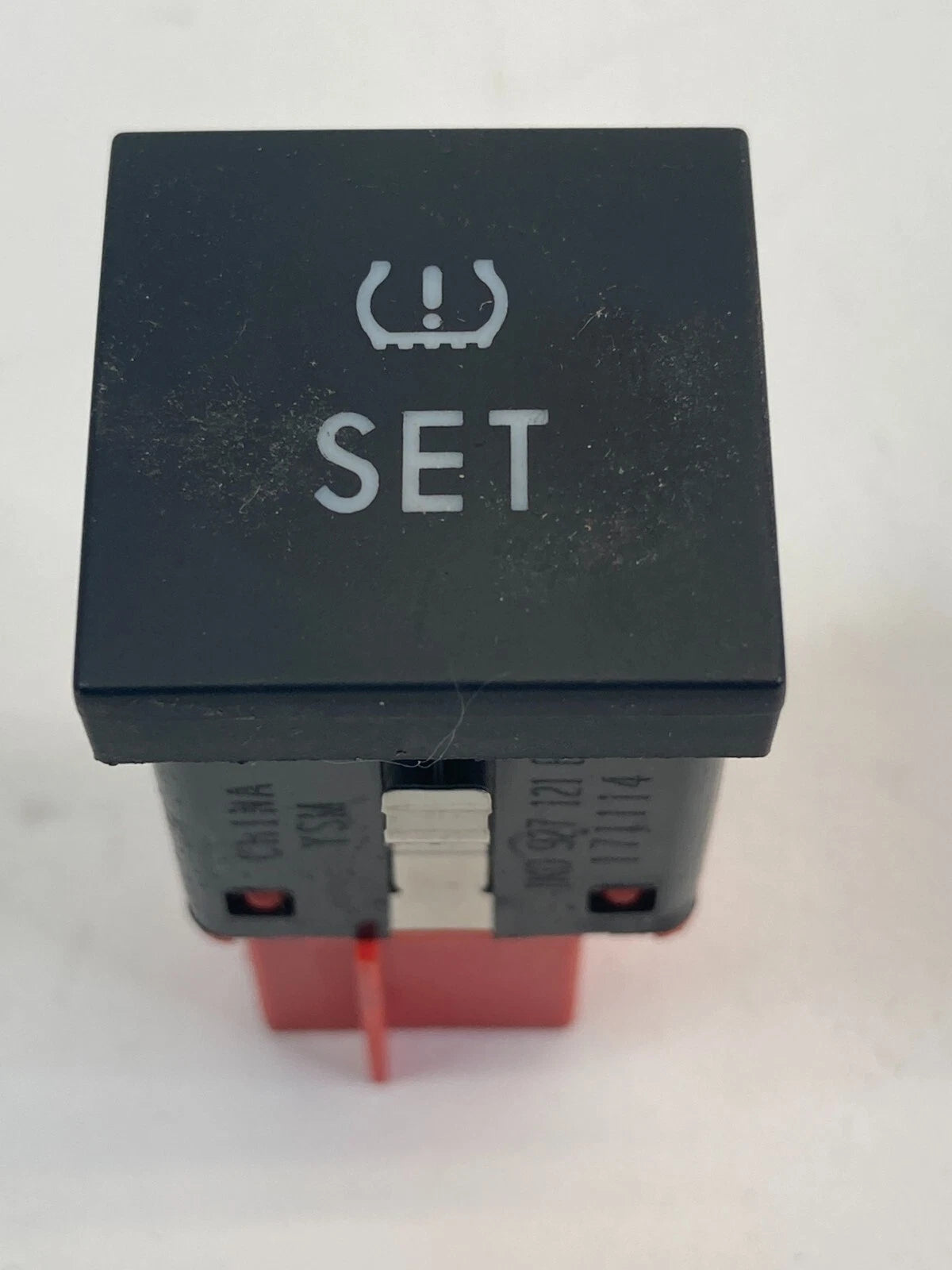 2012-2022 VW VOLKSWAGEN PASSAT TIRE PRESSURE MONITORING DISPLAY SET SWITCH OEM