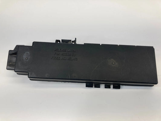 2002-2007 JEEP LIBERTY 3.7L ENGINE UNDER HOOD FUSE RELAY BOX COVER CAP TRIM OEM
