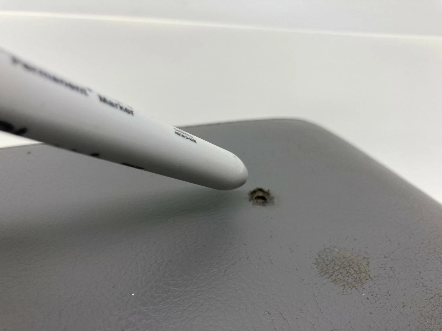 1999 2000 INFINITI QX4 CENTER CONSOLE LID STORAGE ARMREST 96920-4W300 OEM