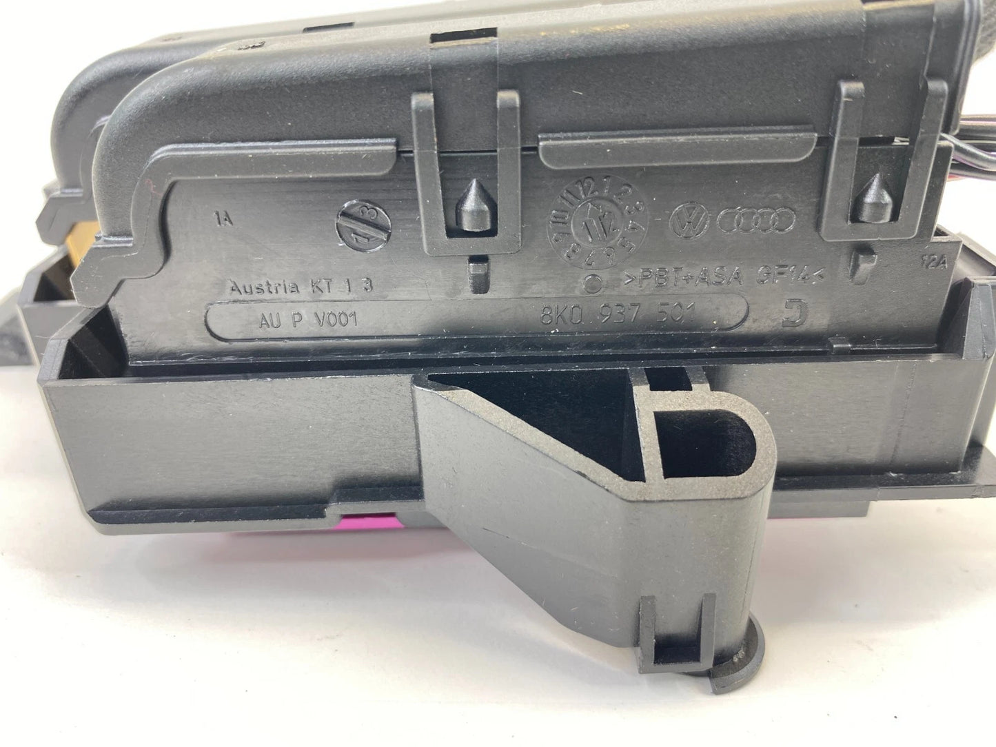 2009-2016 AUDI A4 2.0L INTERIOR DASH FUSE RELAY BOX CARRIER OEM 8K0937501