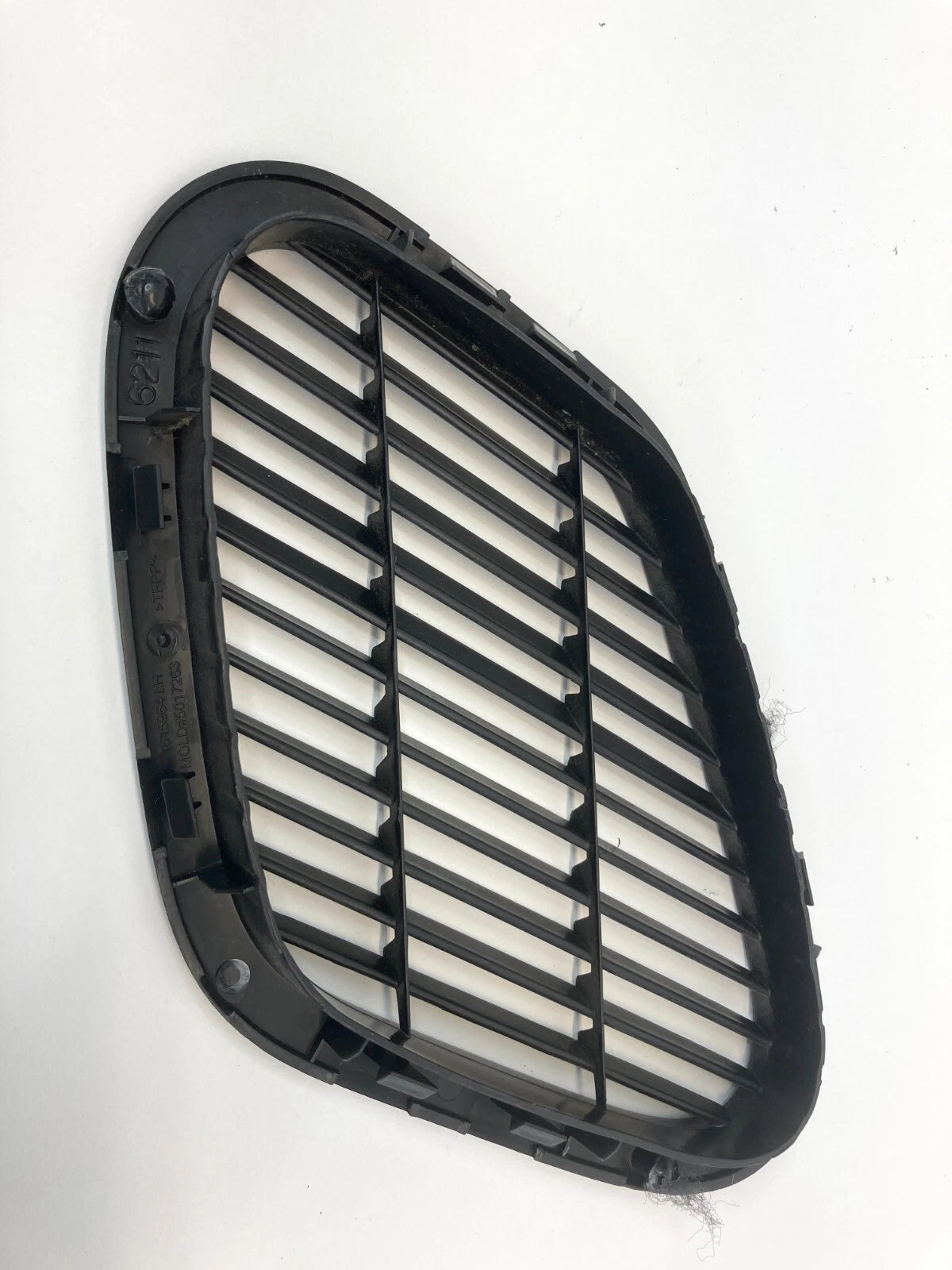2009-2017 CHEVROLET TRAVERSE LEFT LOWER CENTER CONSOLE AIR VENT DUCT GRILL