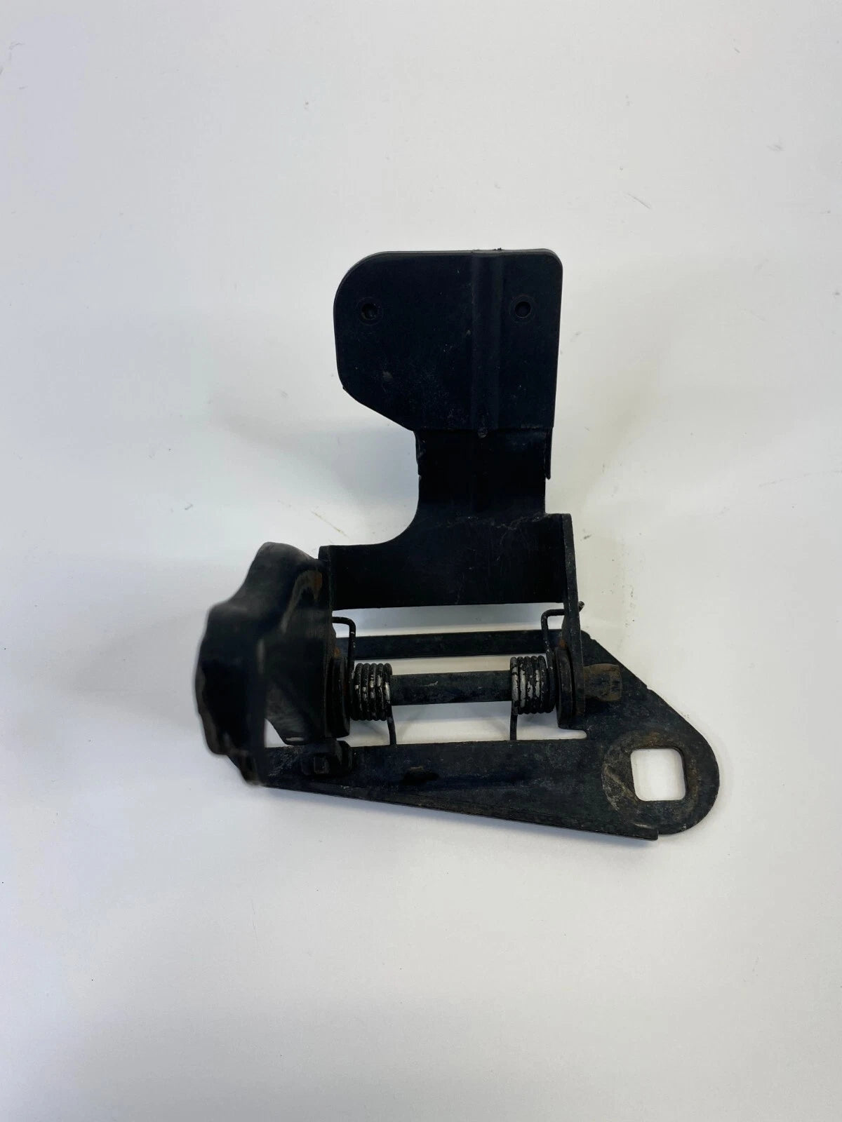 2003-2012 LAND ROVER RANGE ROVER FRONT HOOD LOCK SAFETY CATCH STRIKER HANDLE