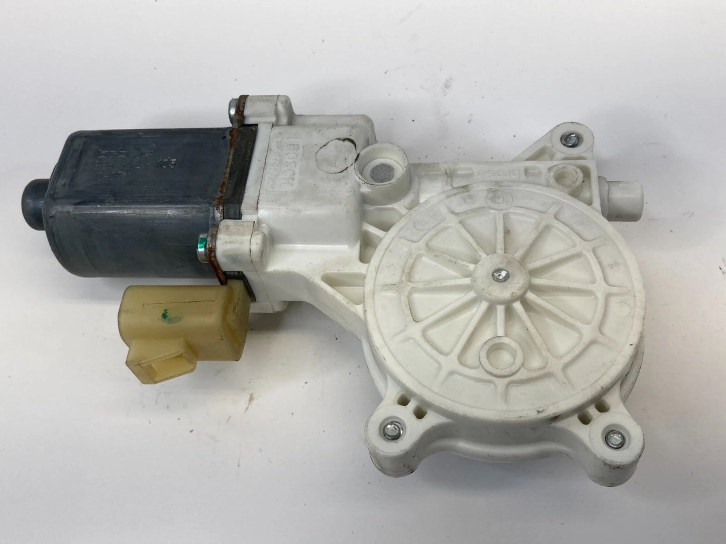 2004-2012 CHEVROLET MALIBU FRONT RIGHT SIDE DOOR WINDOW MOTOR 0130822249 OEM