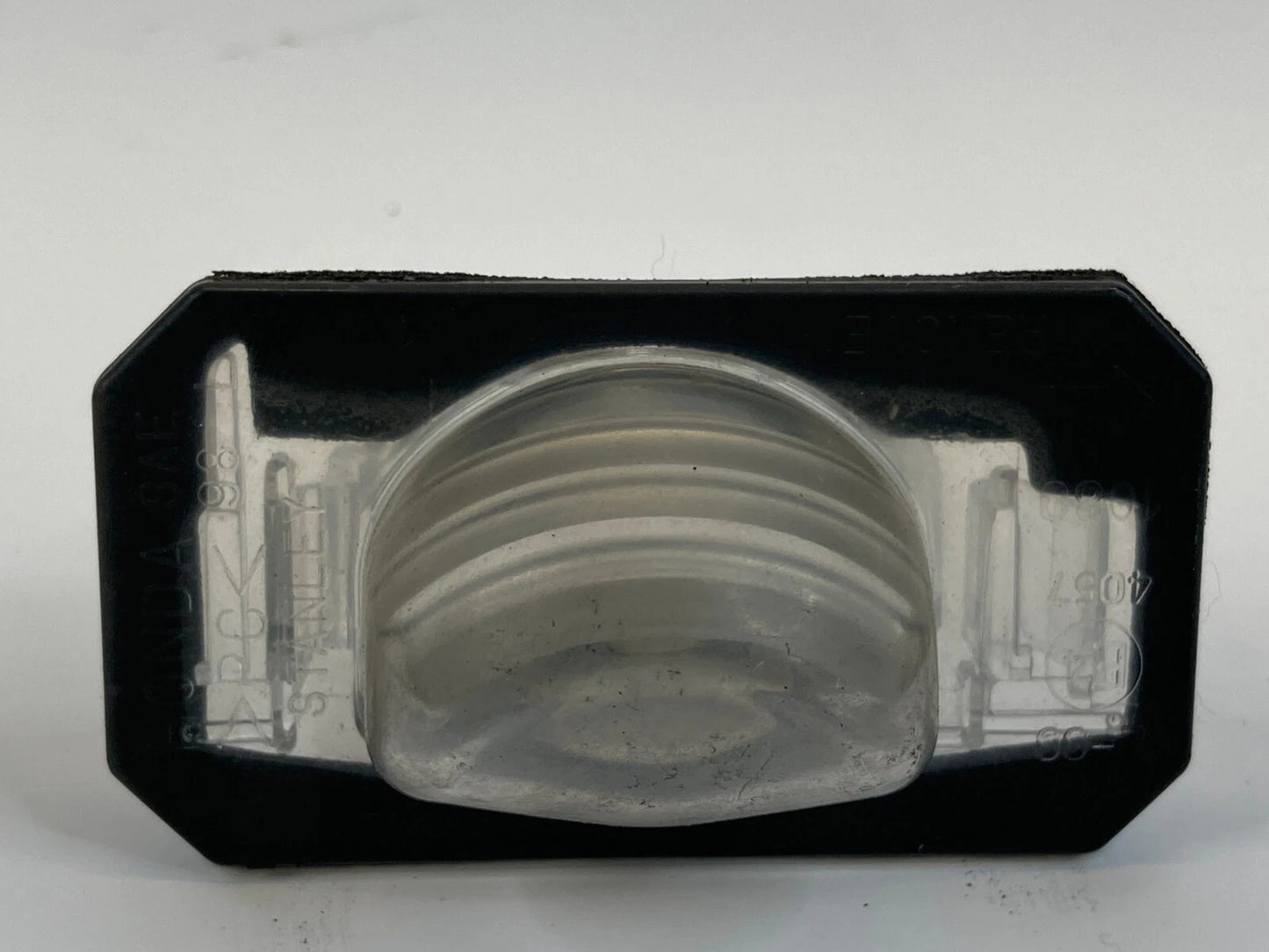 2006-2008 HONDA CIVIC HYBRID REAR TRUNK LICENSE PLATE LIGHT LAMP HOUSING OEM