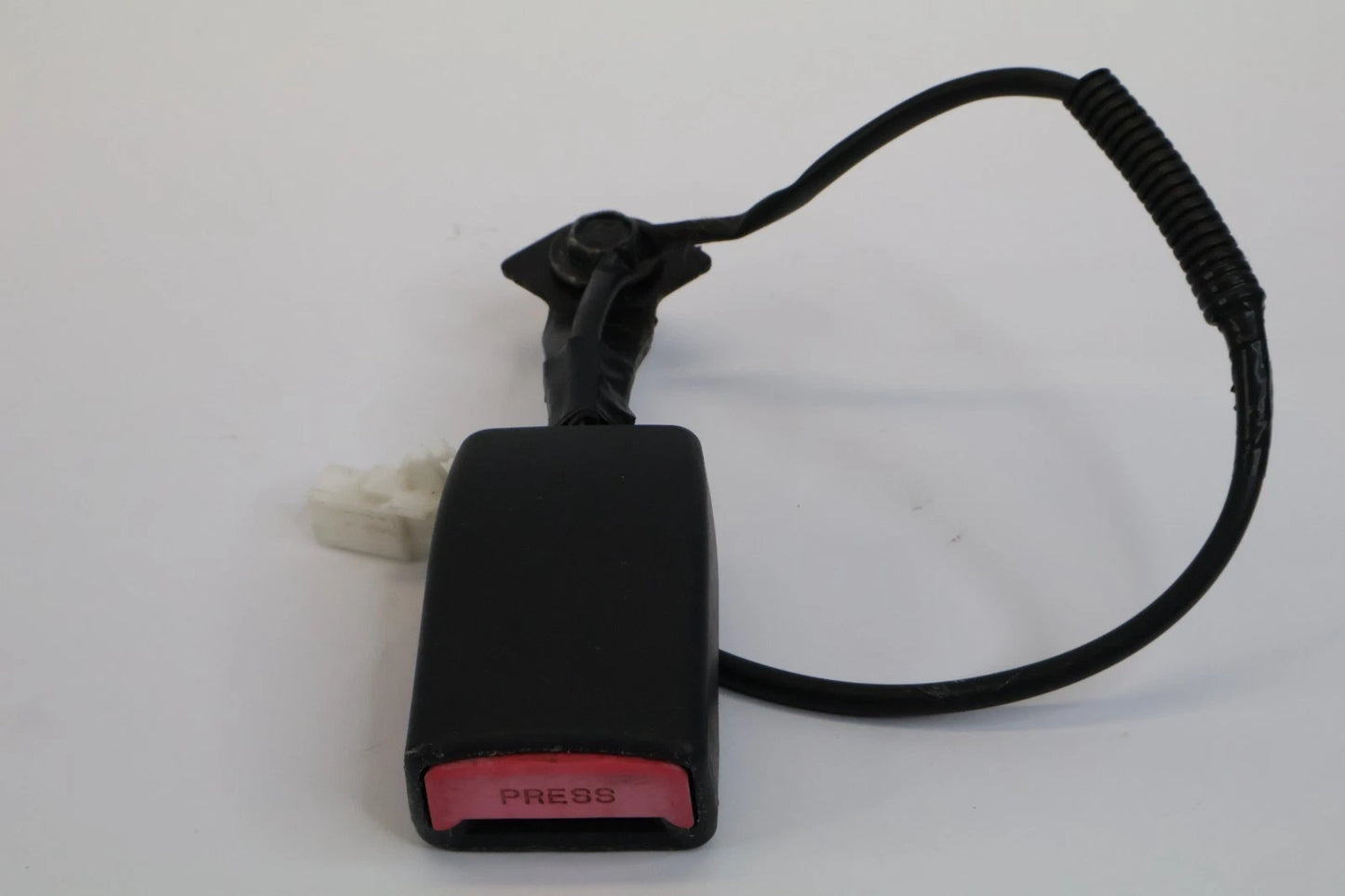 2011-2014 MAZDA 2 MAZDA2 FRONT RIGHT PASSENGER SEAT BELT BUCKLE ADIL0611 OEM