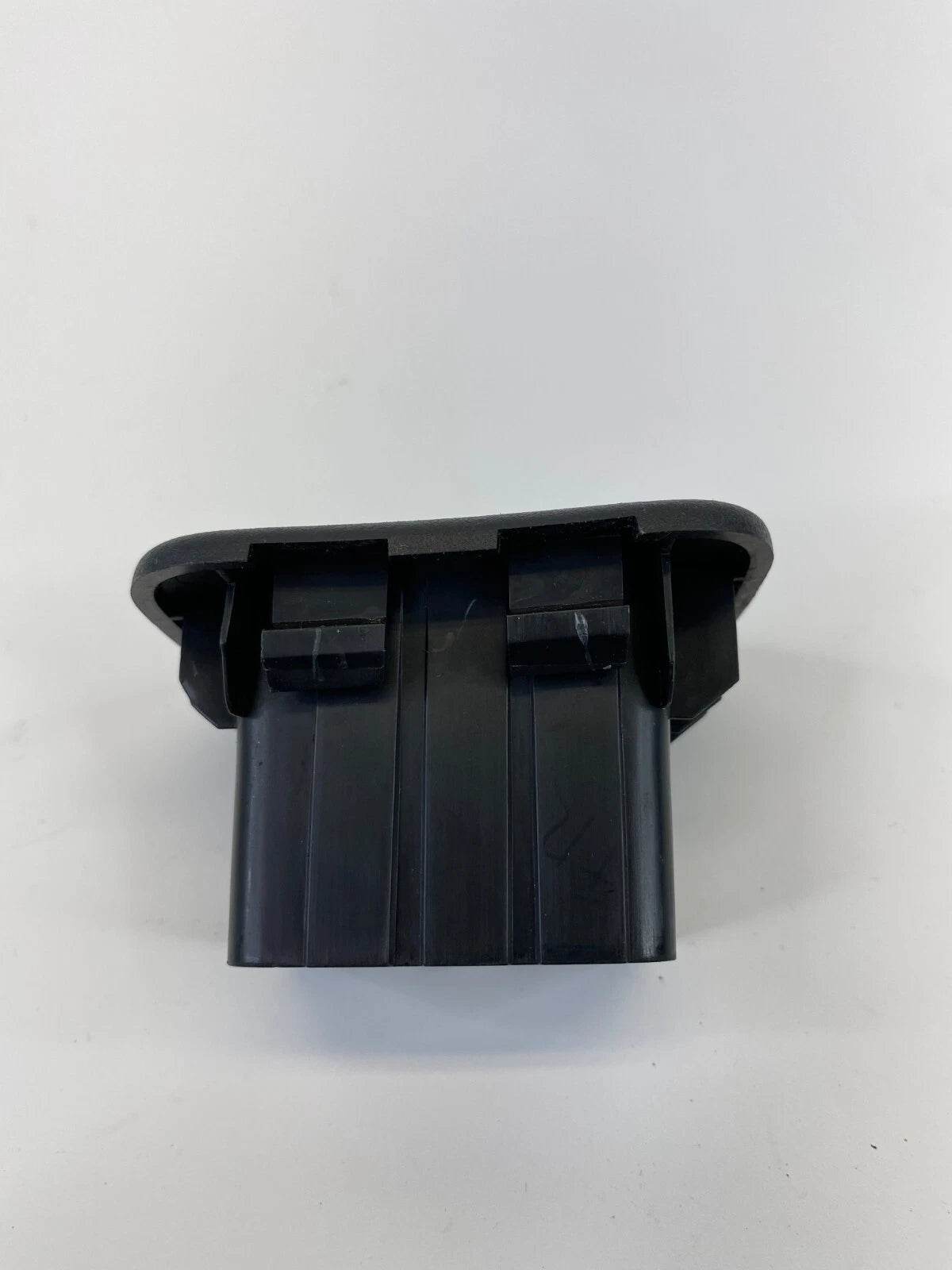 2009-2012 CHEVY TRAVERSE LOWER CENTER CONSOLE A/C AIR VENT DUCT GRILL OUTLET