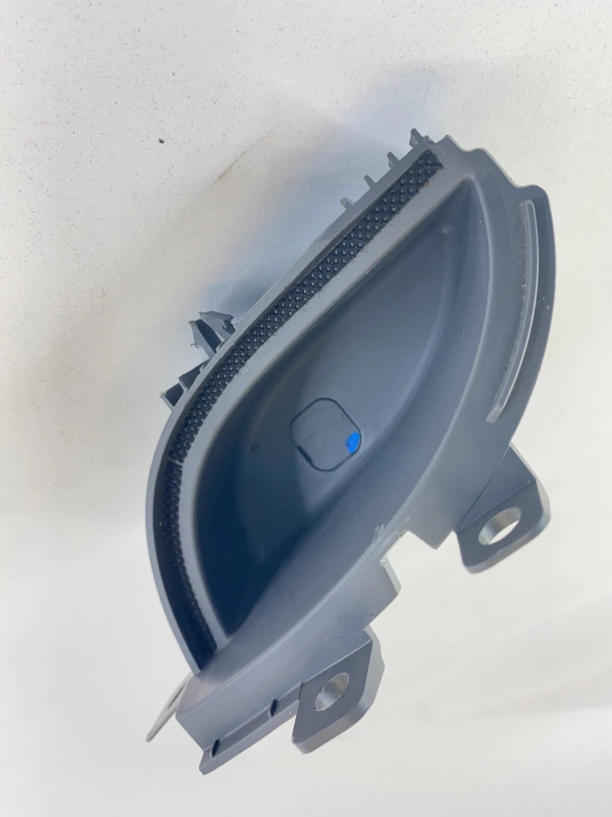 11-14 HYUNDAI SONATA REAR RH SIDE INNER DOOR PULL HANDLE POCKET BEZEL 837403S000