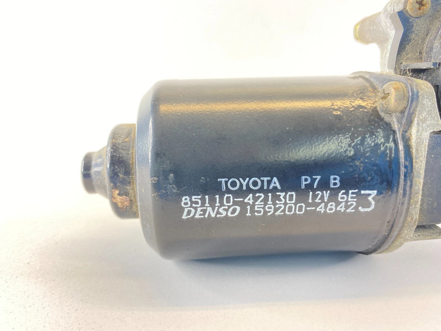 2001-2005 TOYOTA RAV4 FRONT WINDSHIELD WIPER MOTOR ASSEMBLY UNIT OEM 85110-42130