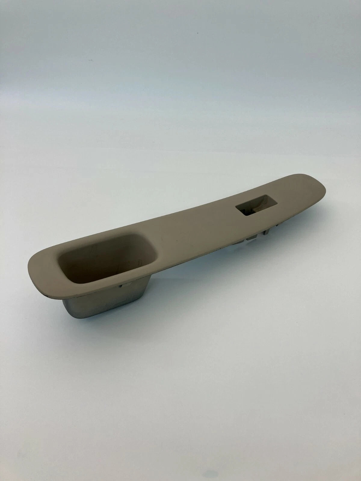 2000-2004 TOYOTA AVALON REAR LEFT SIDE DOOR POWER WINDOW SWITCH BEZEL ASSEMBLY
