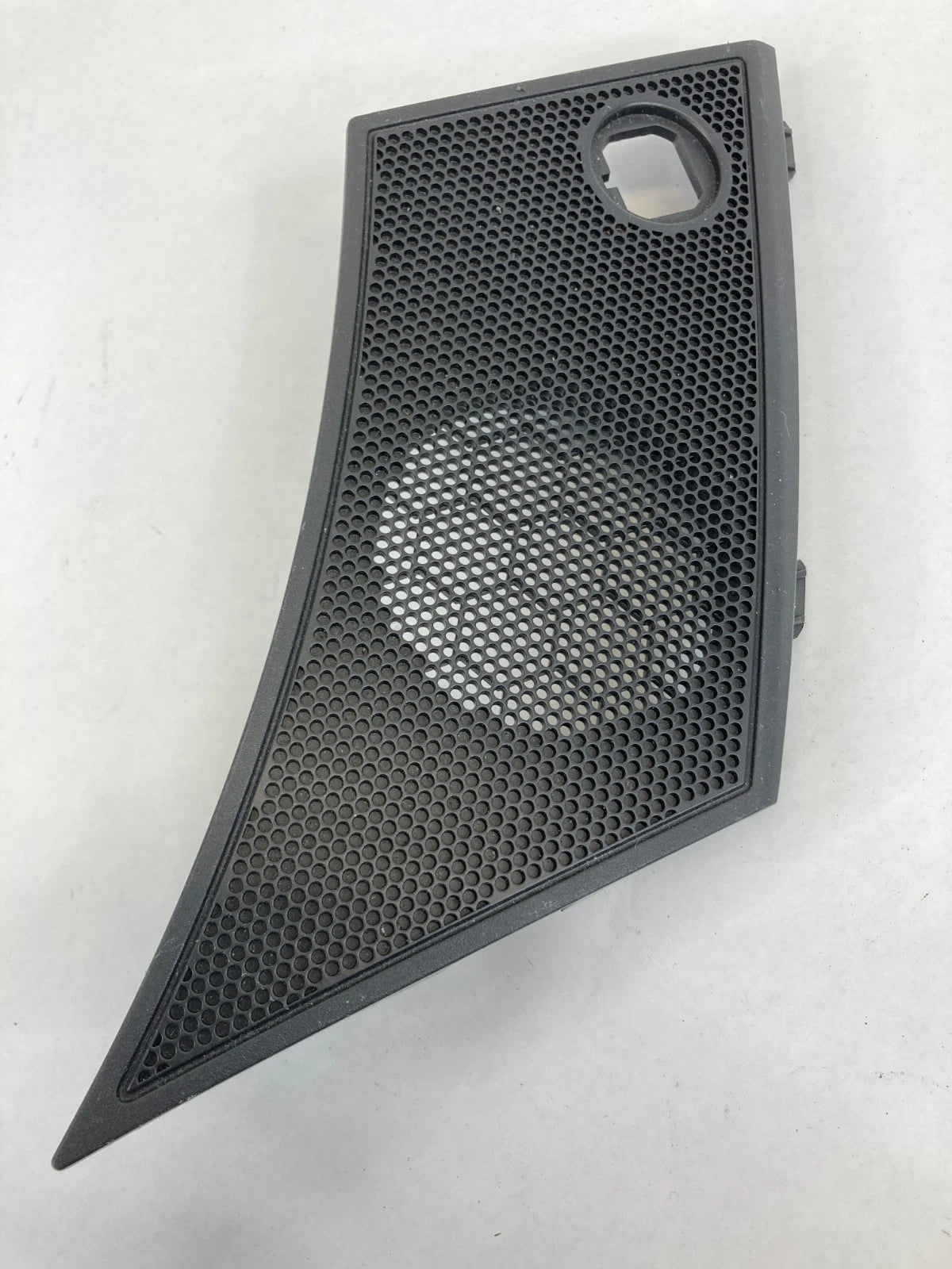 11-13 NISSAN ROGUE FRONT RIGHT SIDE SPEAKER GRILLE COVER TRIM 28176-JM11A OEM
