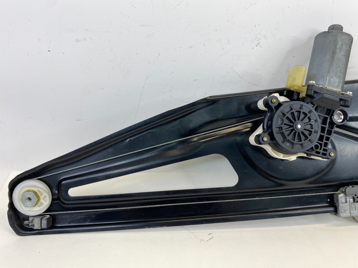 2003-2009 Range Rover Rear Left Side Back Door Window Regulator w /Motor OEM