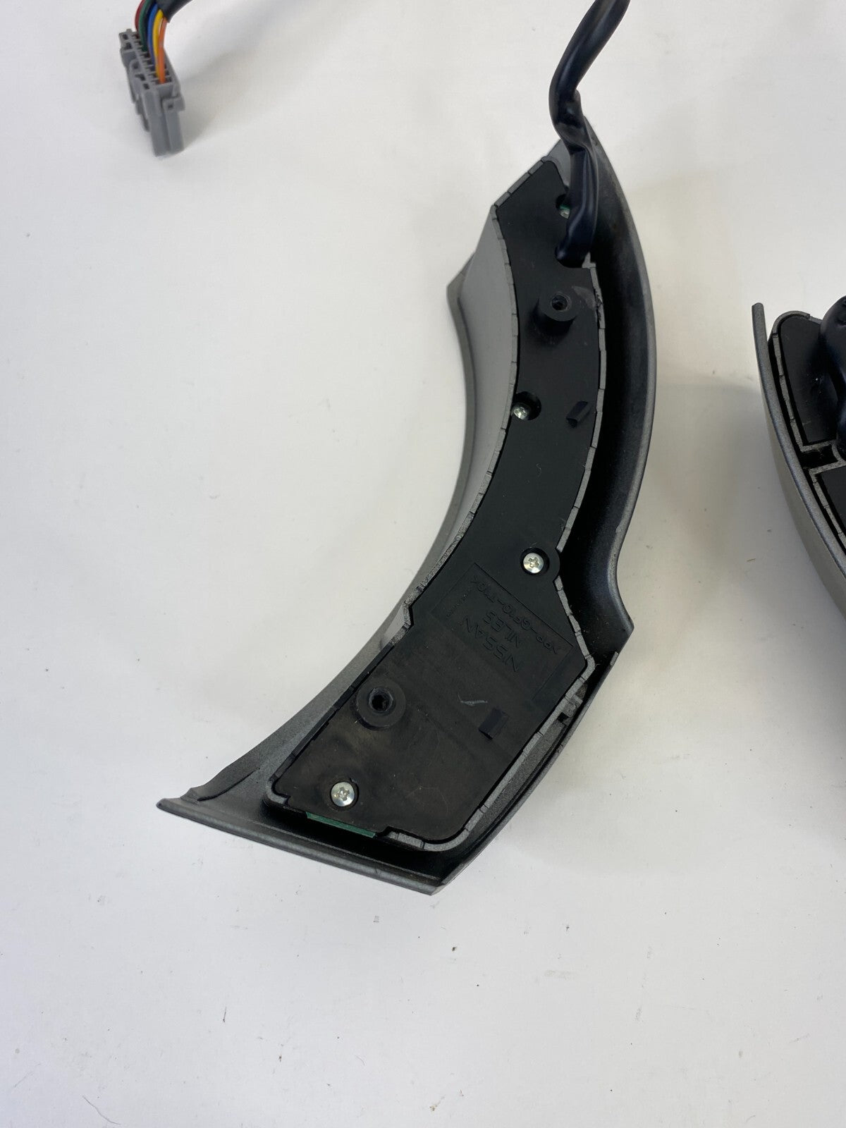 2008-2013 Nissan Rogue Steering Wheel Cruise & Radio Control Switches Assy OEM