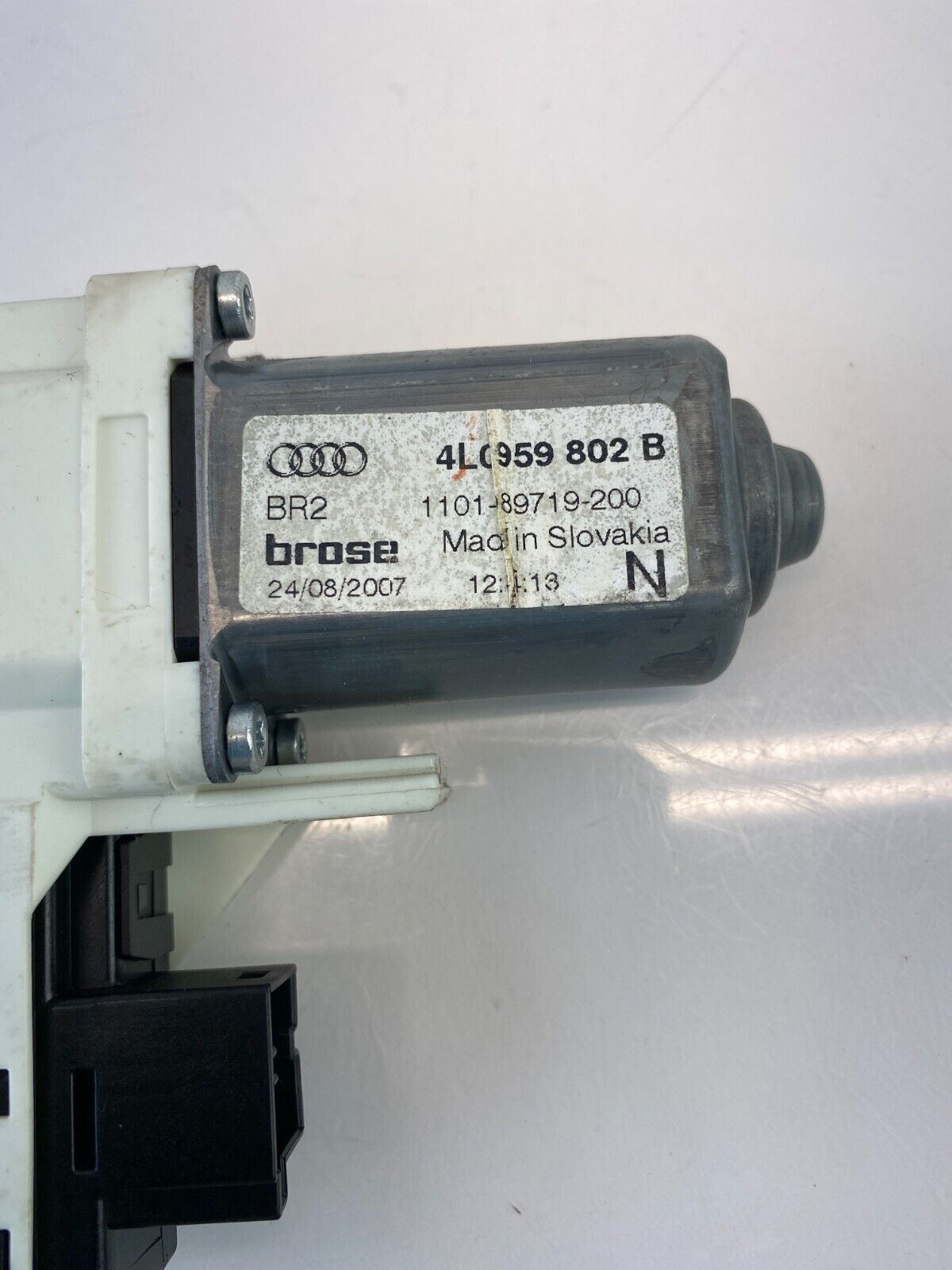 2007-2009 07-09 Audi Q7 Front Right Passenger Side Door Power Window Motor OEM