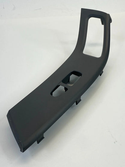 11-13 HYUNDAI ELANTRA SEDAN FRONT RIGHT WINDOW SWITCH BEZEL TRIM 201007544 OEM