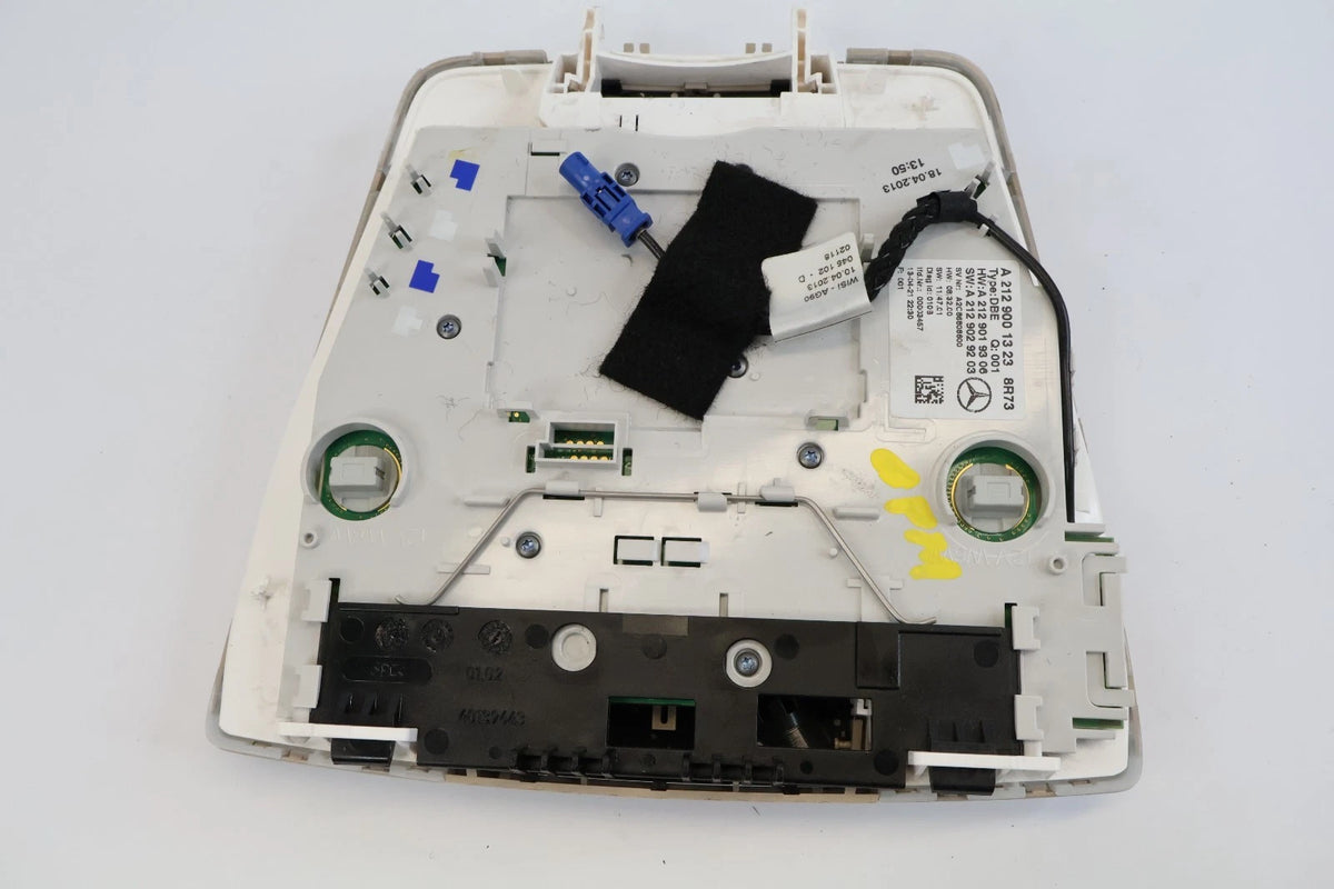 2014-2016 MERCEDES-BENZ E350 FRONT OVERHEAD CONSOLE DOME MAP LIGHT W/SWITCH OEM