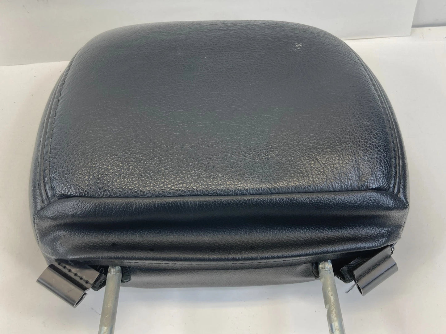 05 06 07 MERCURY MARINER FRONT LH & RH SET HEADREST HEAD REST LEATHER BLACK OEM