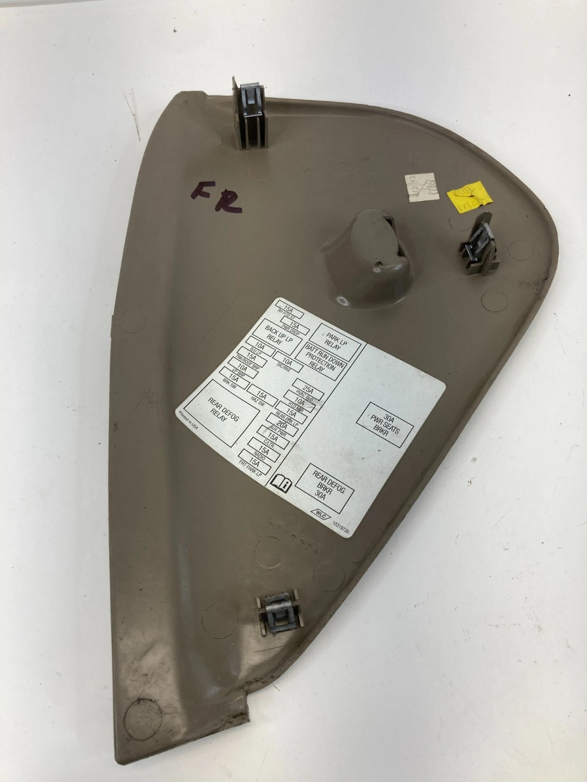 2000-2005 CHEVROLET MONTE CARLO RIGHT FUSE BOX COVER DASH END PANEL OEM 10314233