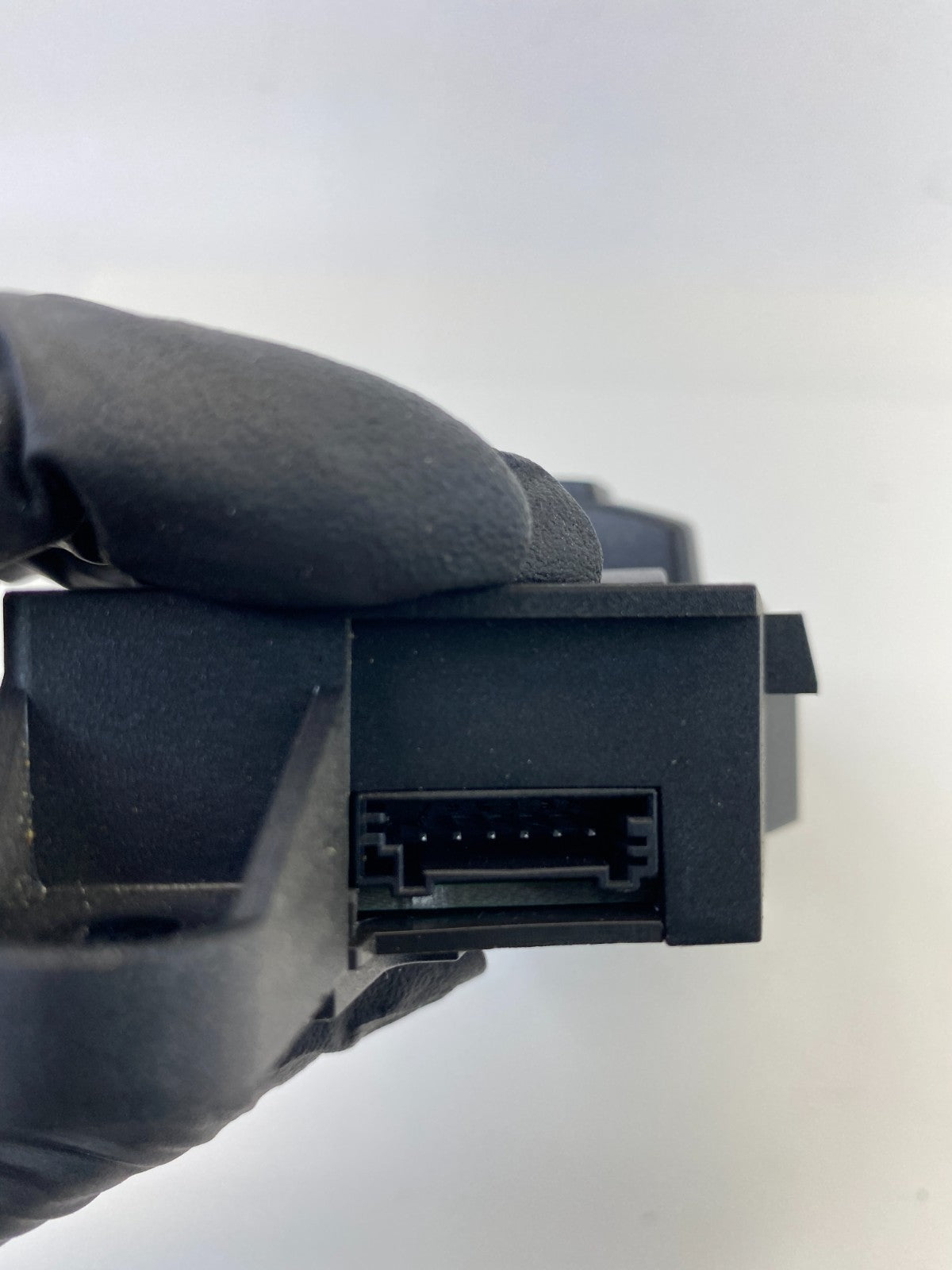 2009 2010 BMW 535i xDrive Front Left Driver Seat Adjuster Switch 9-980-911 OEM