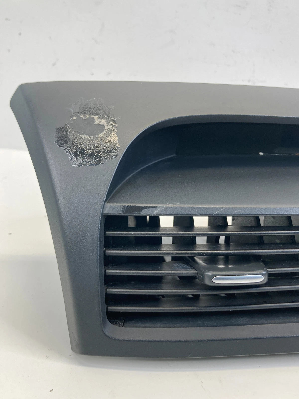 04-06 Acura TL Center Dash AC Air Vent Grille w/Clock Display & Hazard Switch