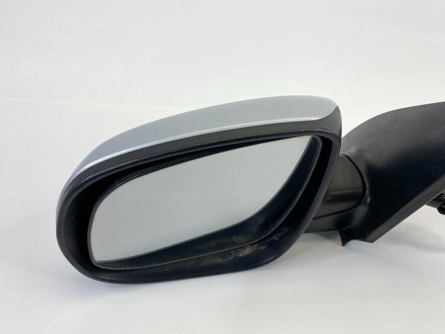 10 11 Hyundai Accent Hatchback Driver Side View Manual Door Mirror E13-027427