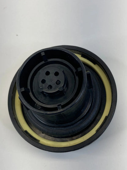 2000-2007 CHEVROLET MONTE CARLO FUEL FILLER GAS LID CAP COVER OEM