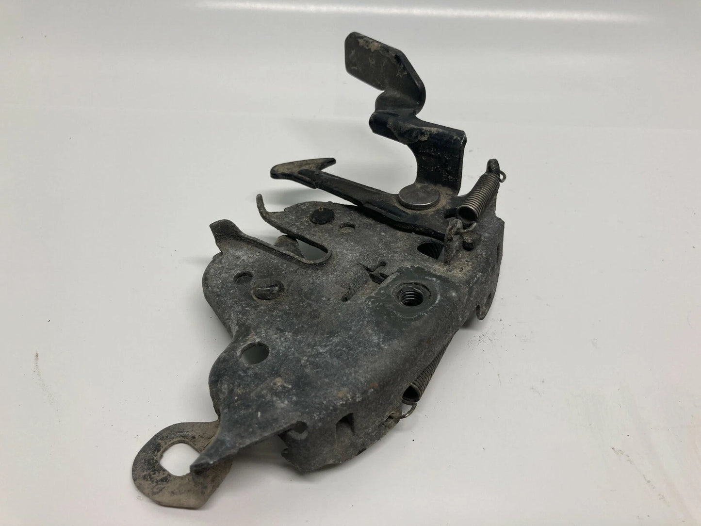 1998 1999 2000 2001 NISSAN ALTIMA SEDAN HOOD LATCH LOCK RELEASE ACTUATOR OEM
