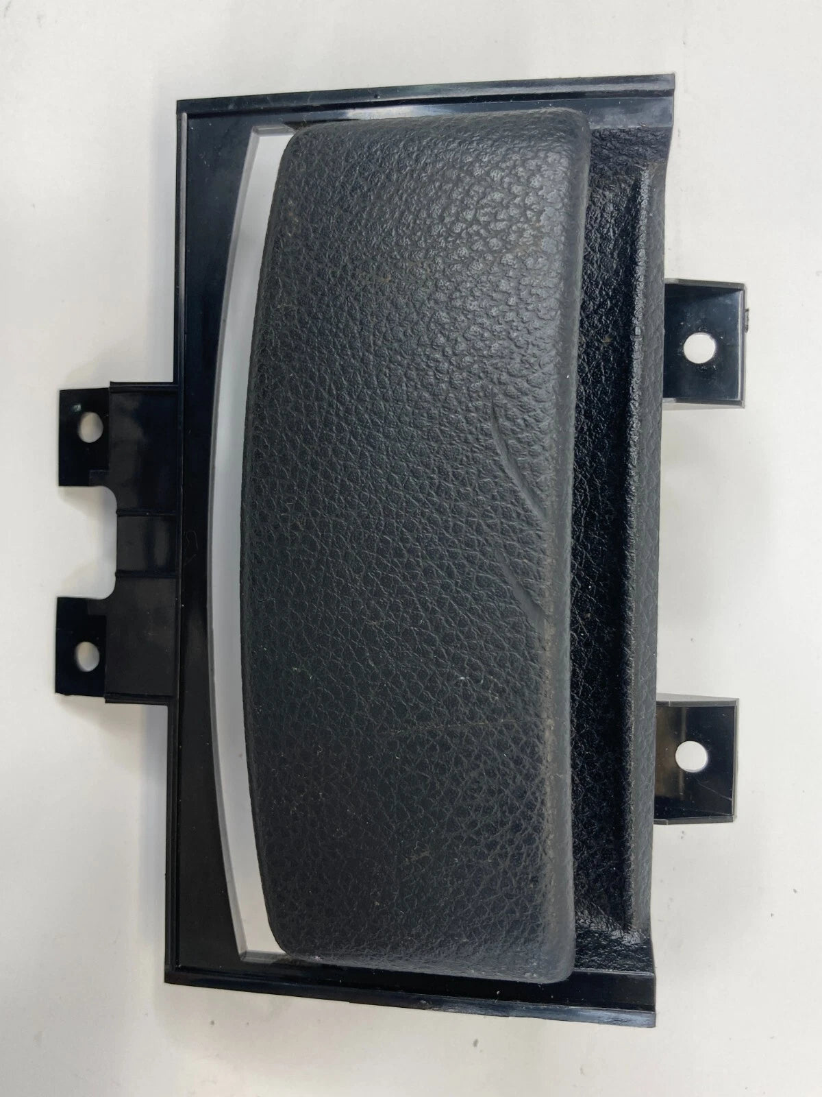 2009 2010 NISSAN MURANO CENTER CONSOLE CONNECTOR AUX JACK HANDLE SWITCH OEM