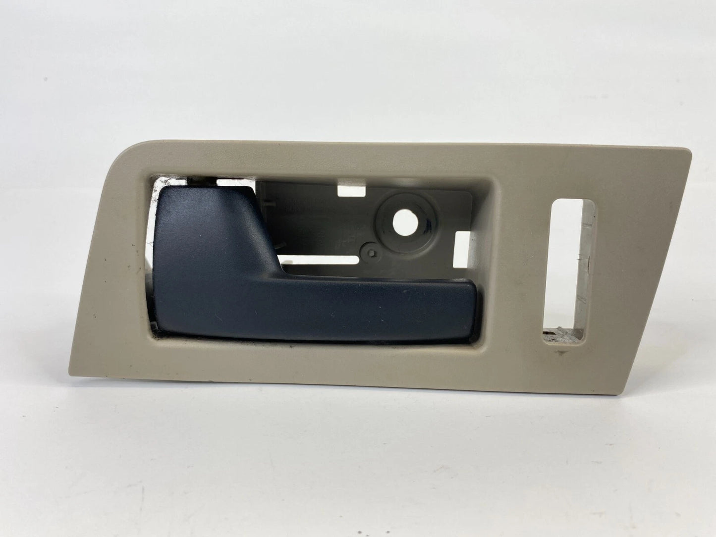 2008-2012 FORD ESCAPE FRONT LEFT DRIVER SIDE INNER DOOR HANDLE 8L84-7822601-A
