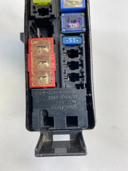 2008-2013 INFINITI G37X SEDAN 3.7L ENGINE FUSE RELAY UNIT ASSEMBLY 7254-5763-30