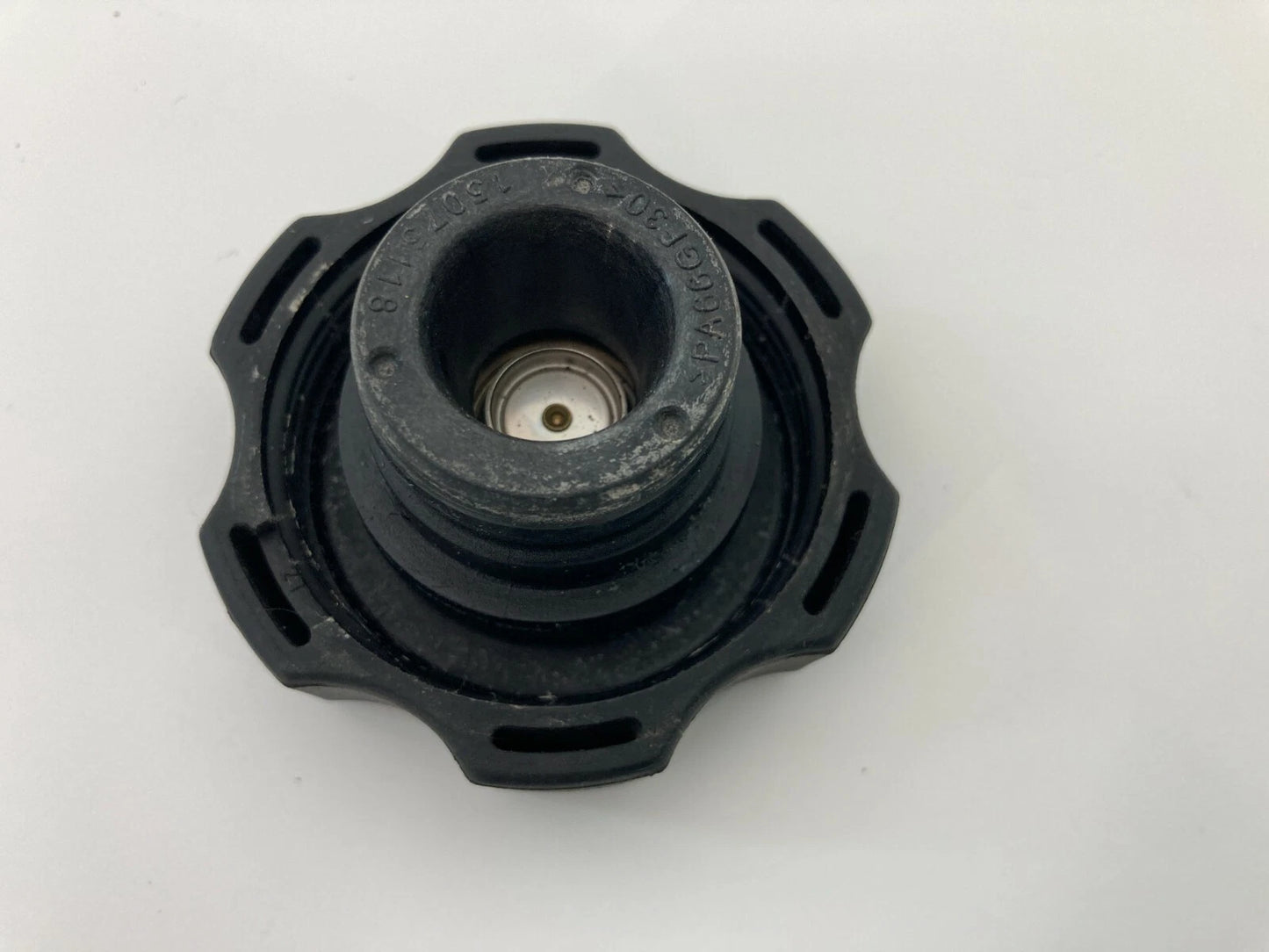 07-09 SATURN AURA ENGINE RADIATOR COOLANT RESERVOIR TANK CAP LID 15075118 OEM