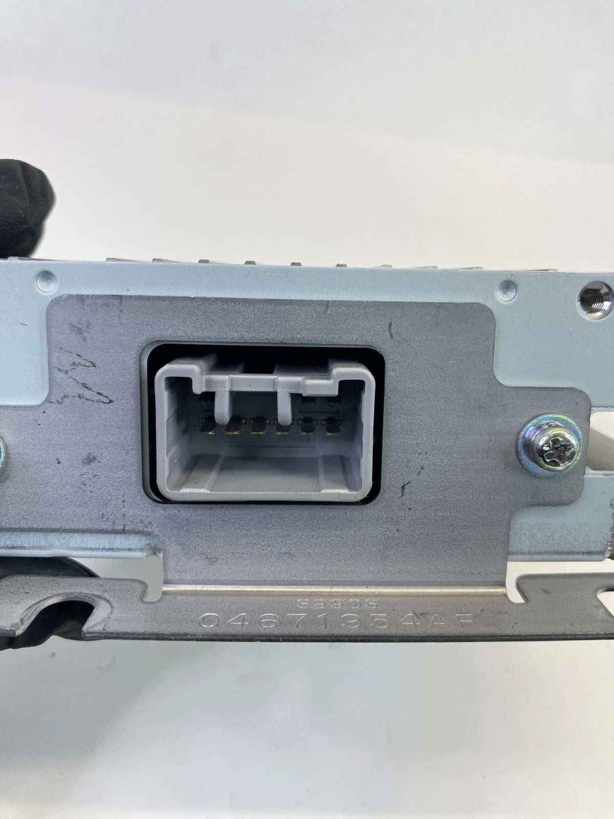 2007 2008 JEEP COMPASS PATRIOT POWER INVERTER MODULE 04671954AF OEM