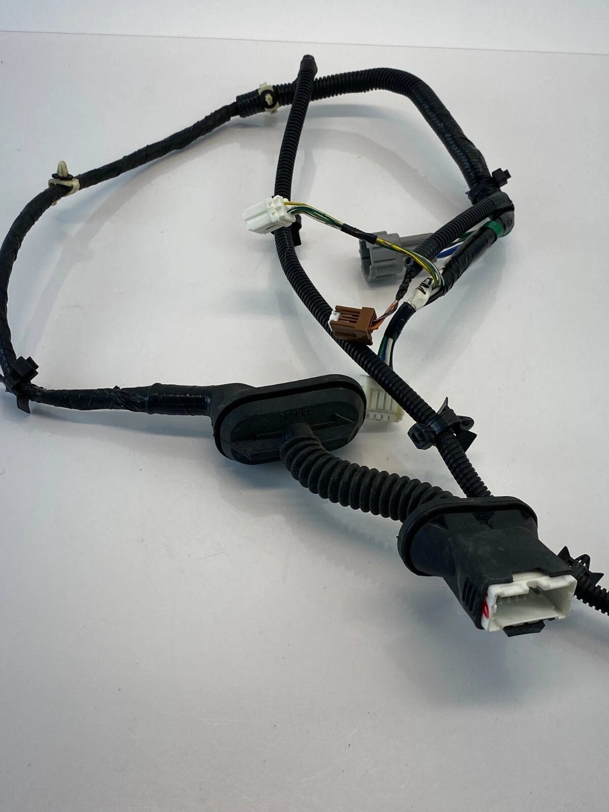 2005 2006 INFINITI G35 REAR LEFT SIDE DOOR HARNESS WIRE WIRING 24126-AC702 OEM