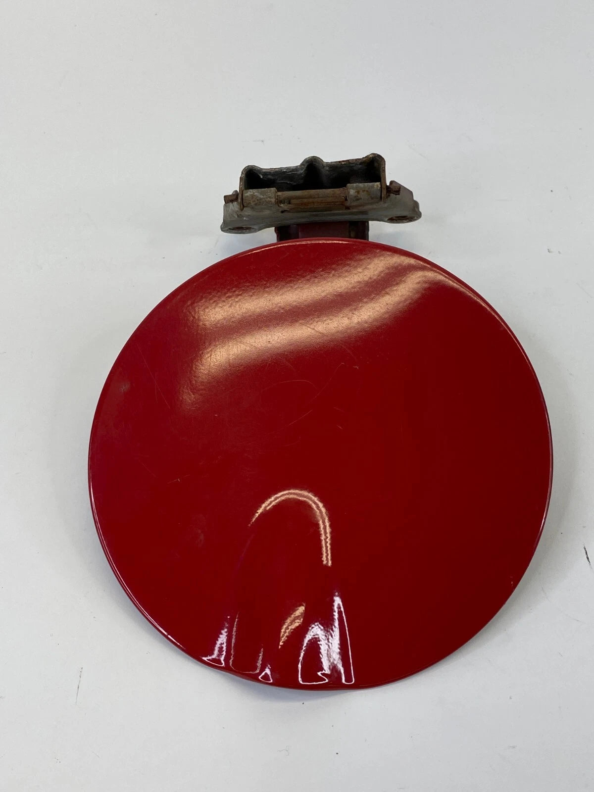 99 00 01 02 03 04 05 PONTIAC GRAND AM SEDAN FUEL TANK FILLER DOOR GAS LID OEM