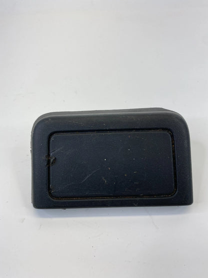 09-12 CHEVROLET TRAVERSE RIGHT SIDE SEAT TRACK BOLT COVER END CAP TRIM 1193872