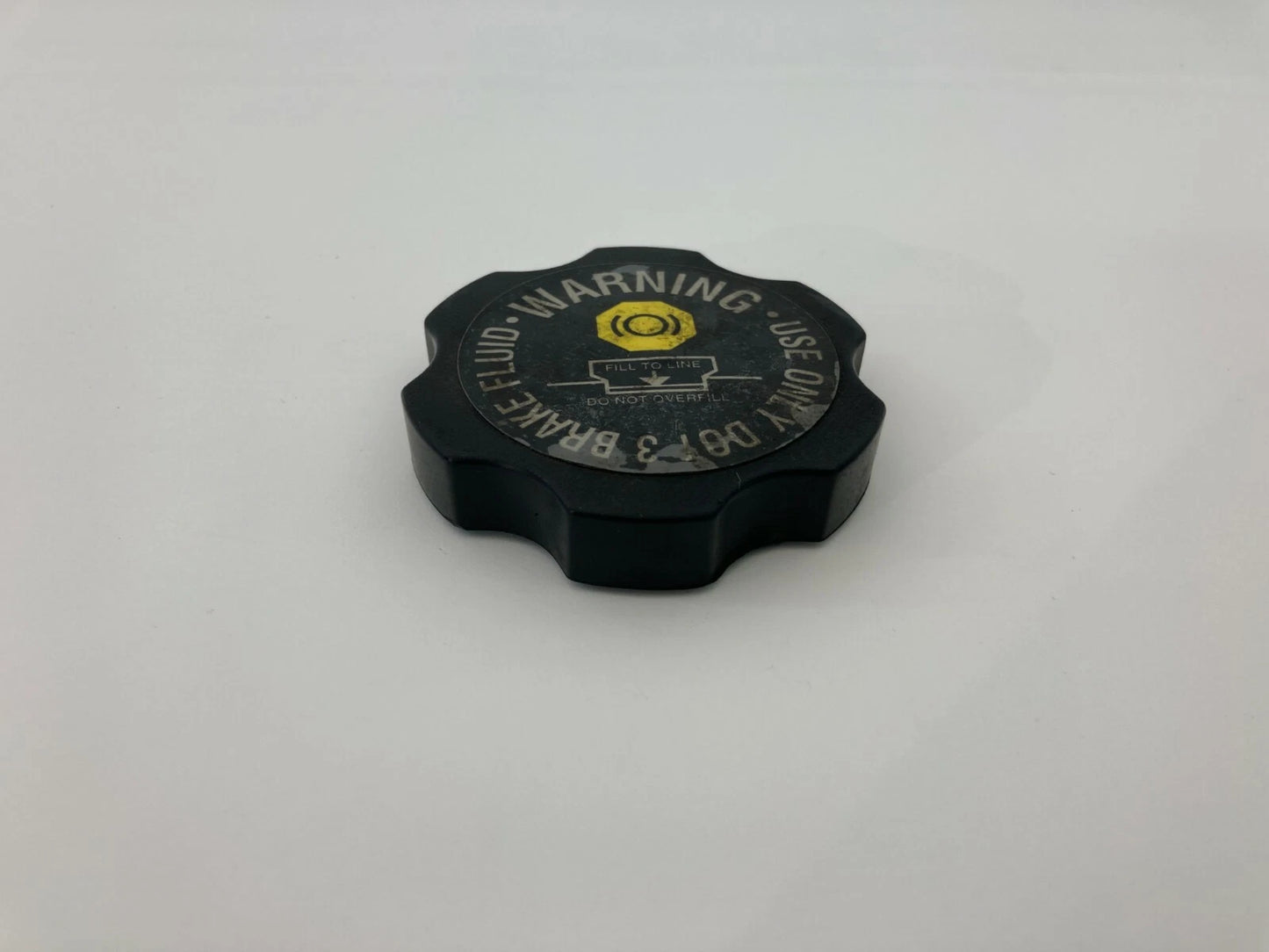 1995-1999 CHEVROLET LUMINA 3.1 BRAKE MASTER CYLINDER FLUID RESERVOIR CAP TOP OEM
