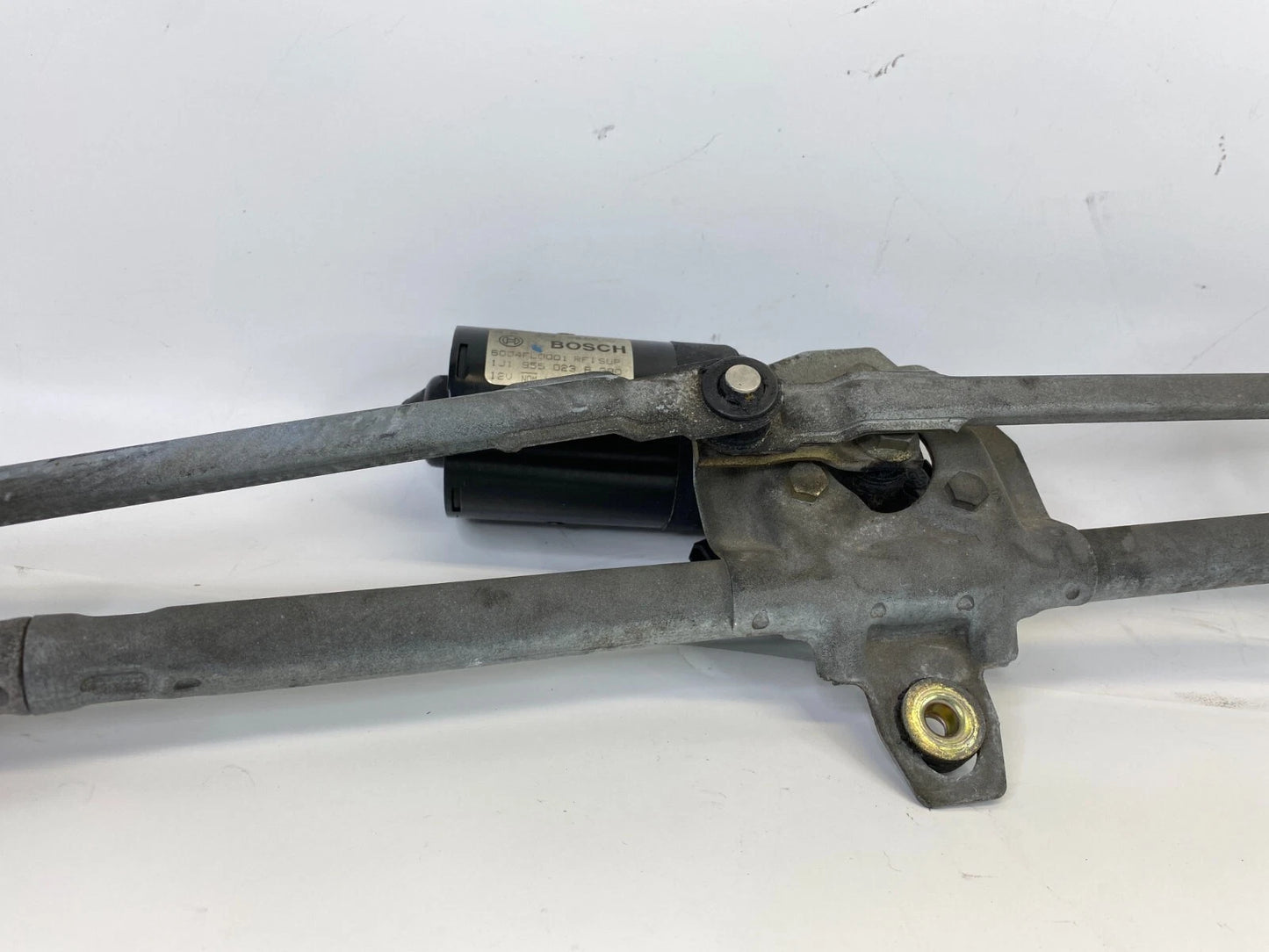 1999-2006 VOLKSWAGEN JETTA GOLF FR WINDSHIELD WIPER MOTOR W/ LINKAGE 1J1-955-023