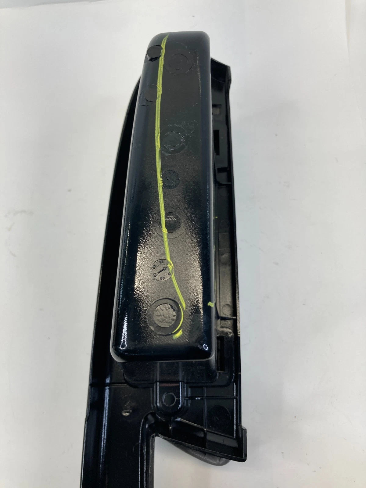 04-10 TOYOTA SIENNA FRONT RIGHT WINDOW SWITCH W/ ARMREST BEZEL 74231AE020 OEM